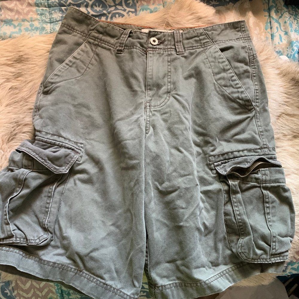 sz 30 Mens green cargo shorts